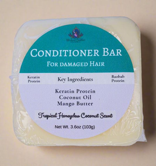 Conditioner Bar for damaged hair in Honeydew Coconut scent