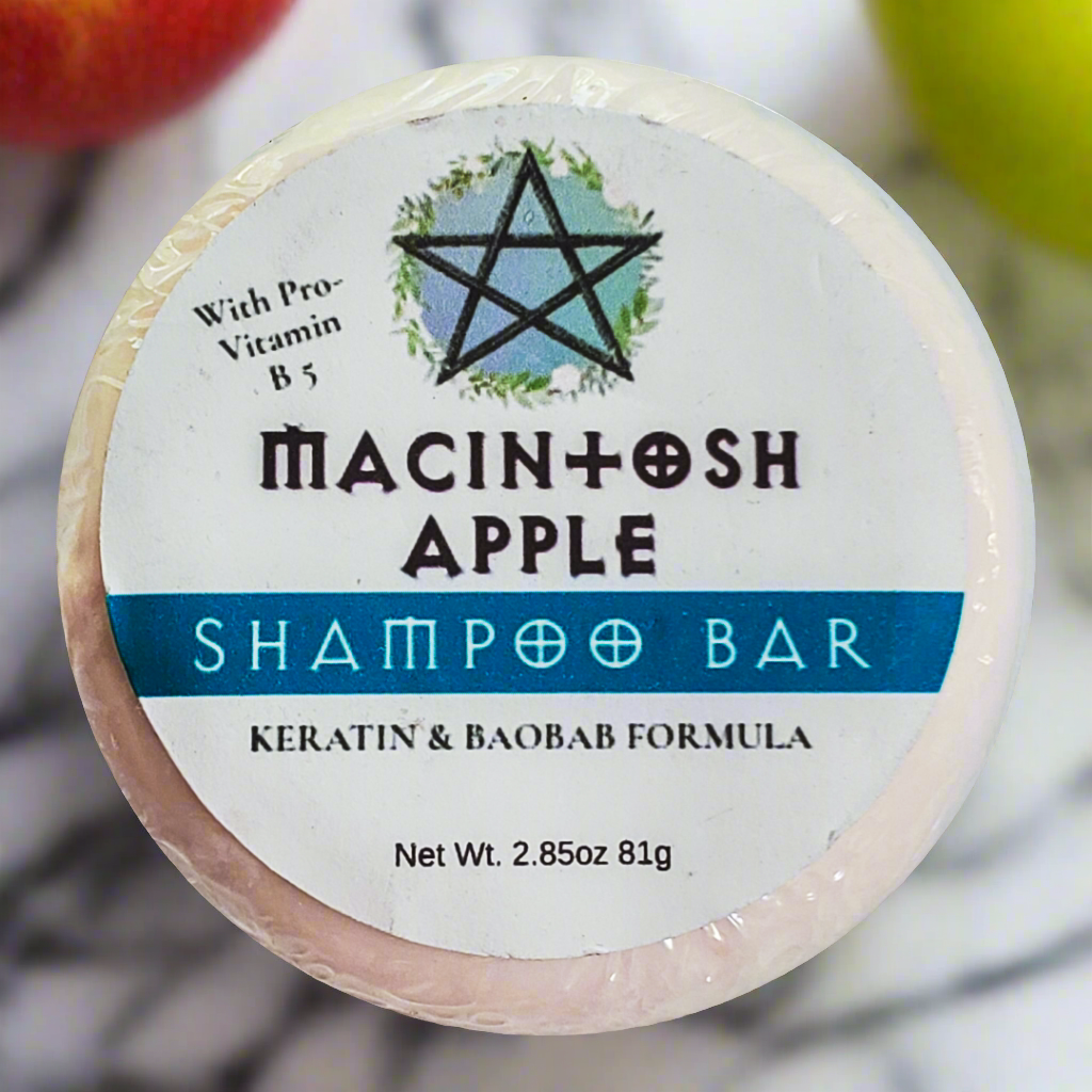 Macintosh Apple scented Shampoo bar with pro-vitamin b5, keratin and baobab proteins. 